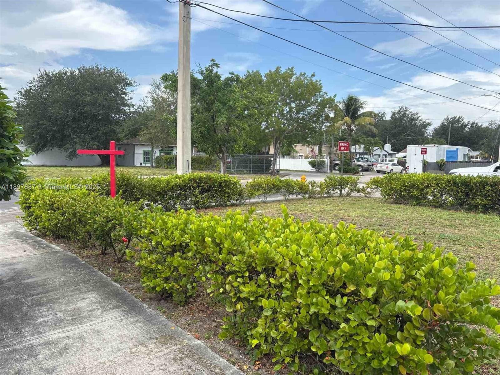 9150 NW 22nd Ave, Miami FL 33147 — 4