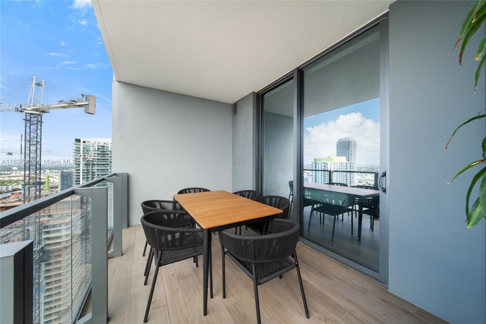 88 SW 7th St # 3910, Miami FL 33130 — 15