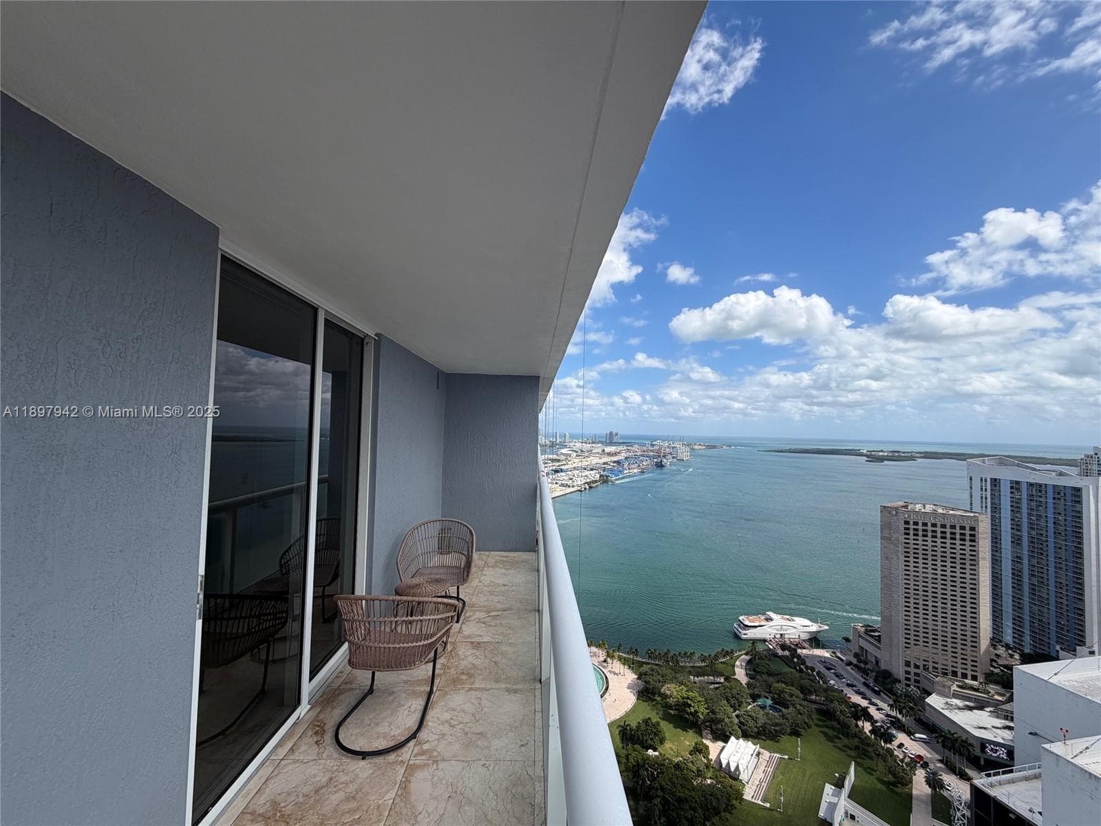 50 Biscayne Blvd # 5211, Miami FL 33132 — 1