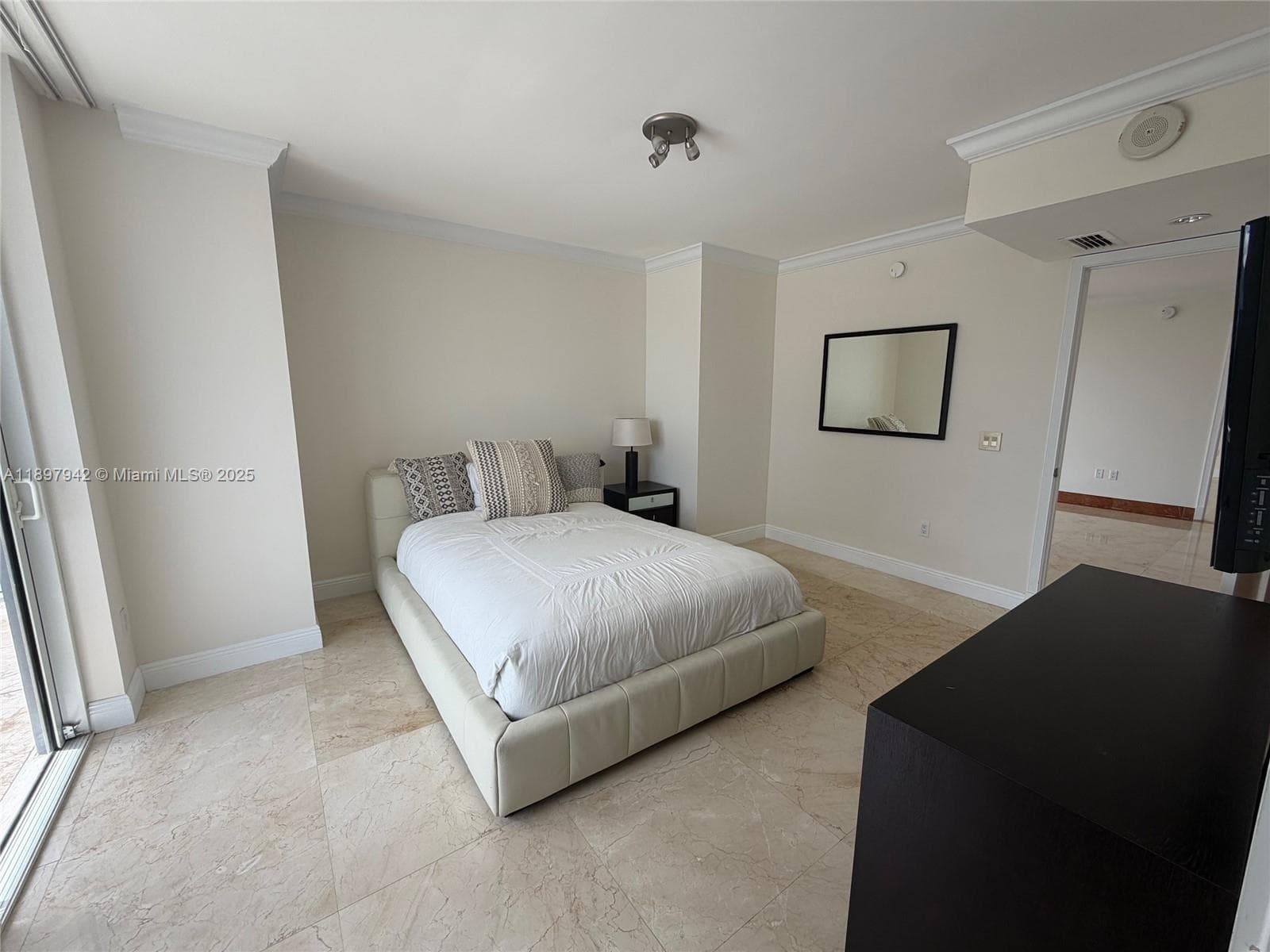50 Biscayne Blvd # 5211, Miami FL 33132 — 10