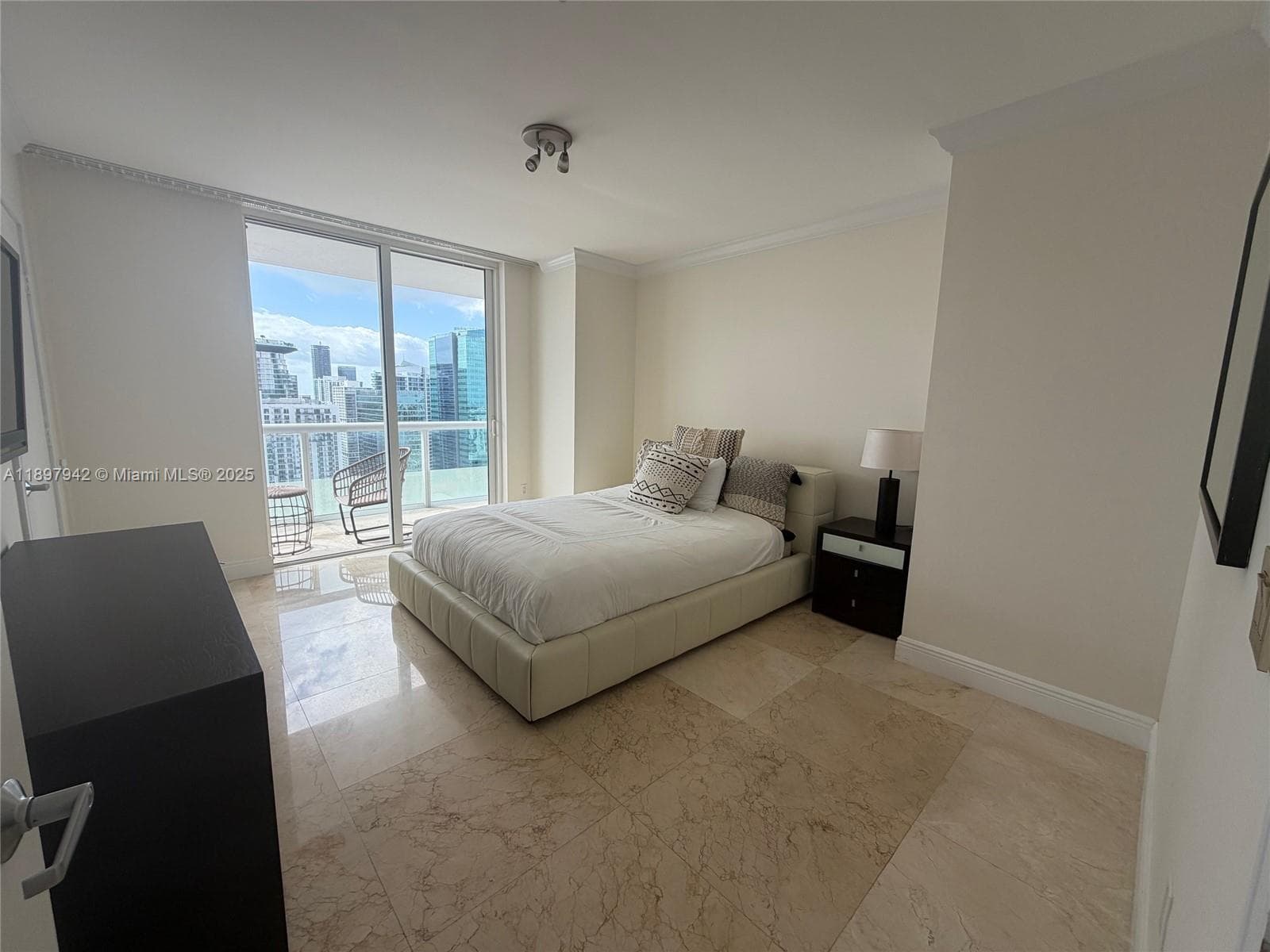 50 Biscayne Blvd # 5211, Miami FL 33132 — 11