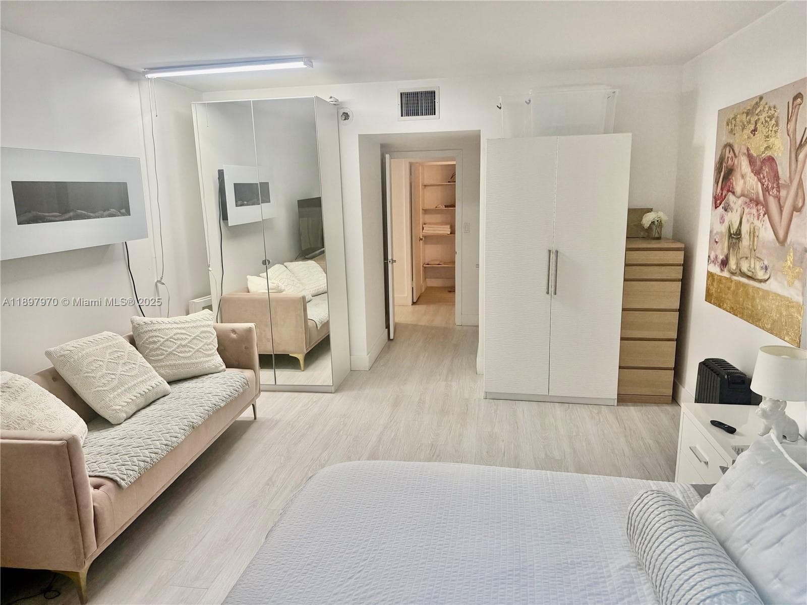 2301 Collins Ave # 619, Miami Beach FL 33139 — 4