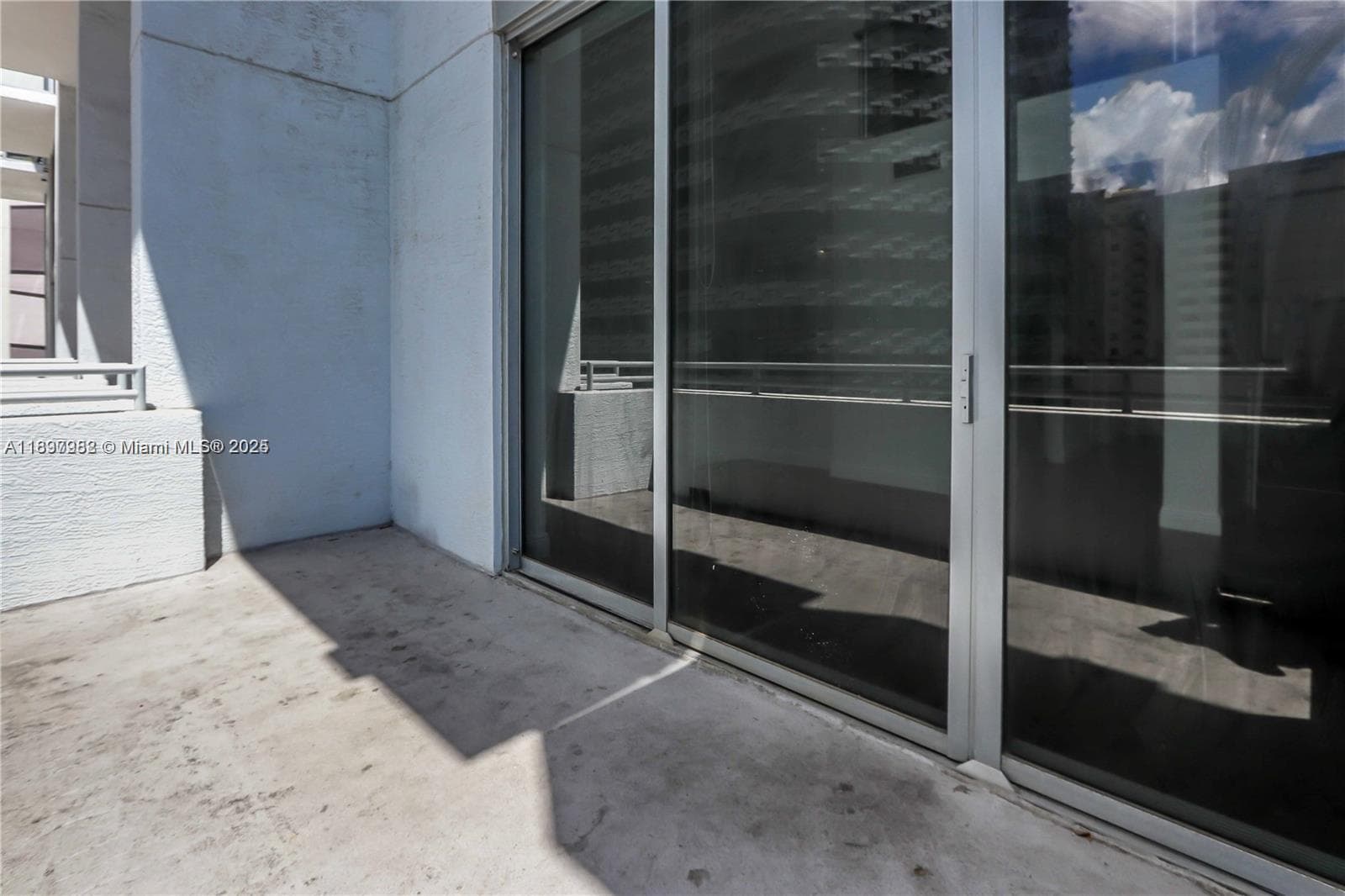 1050 Brickell Ave # 414, Miami FL 33131 — 26