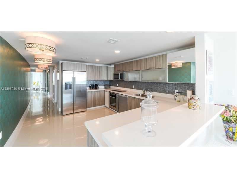 6700 Indian Creek Dr # 908, Miami Beach FL 33141 — 9