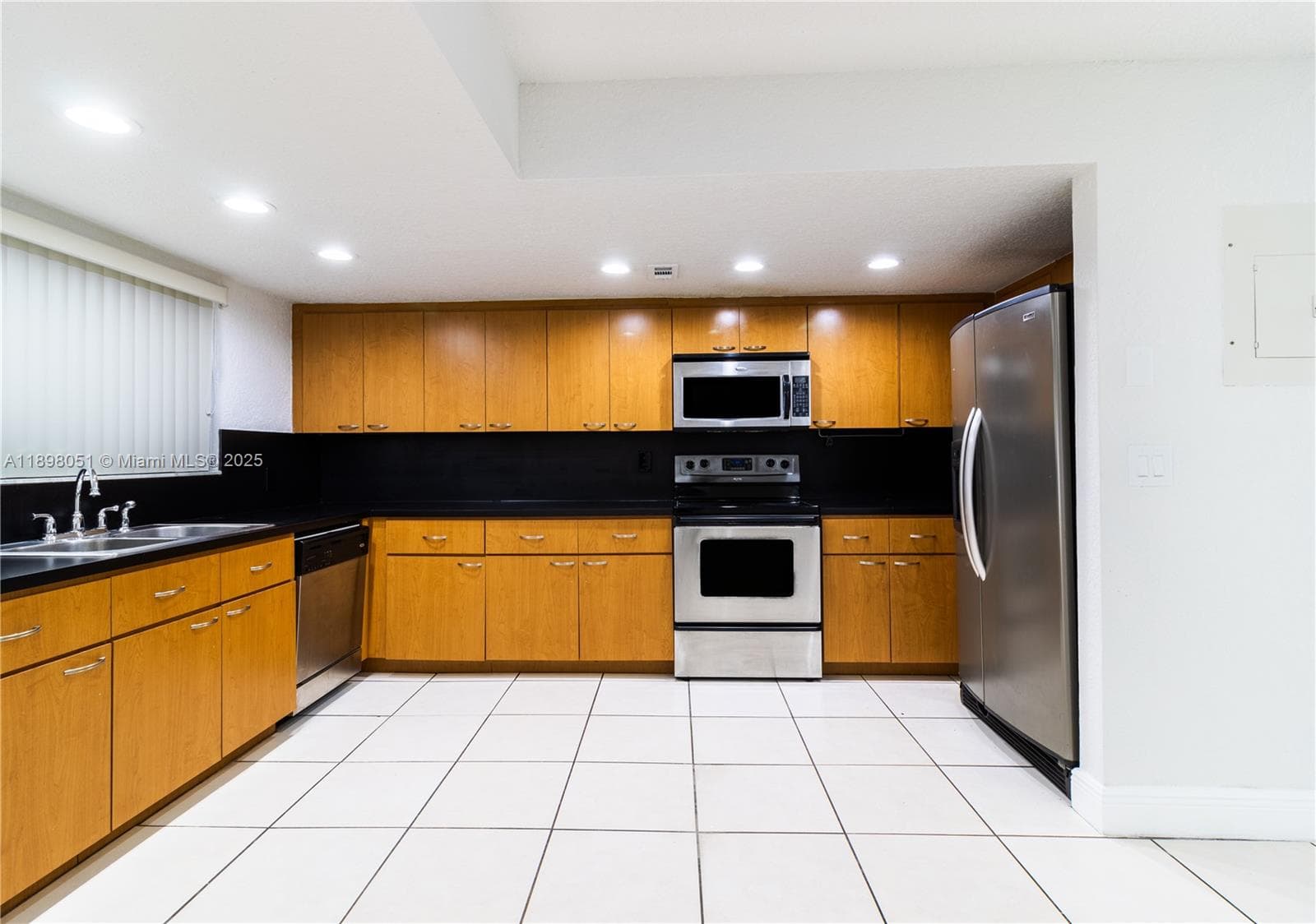 217 NW 109th Ave # 217, Miami FL 33172 — 6