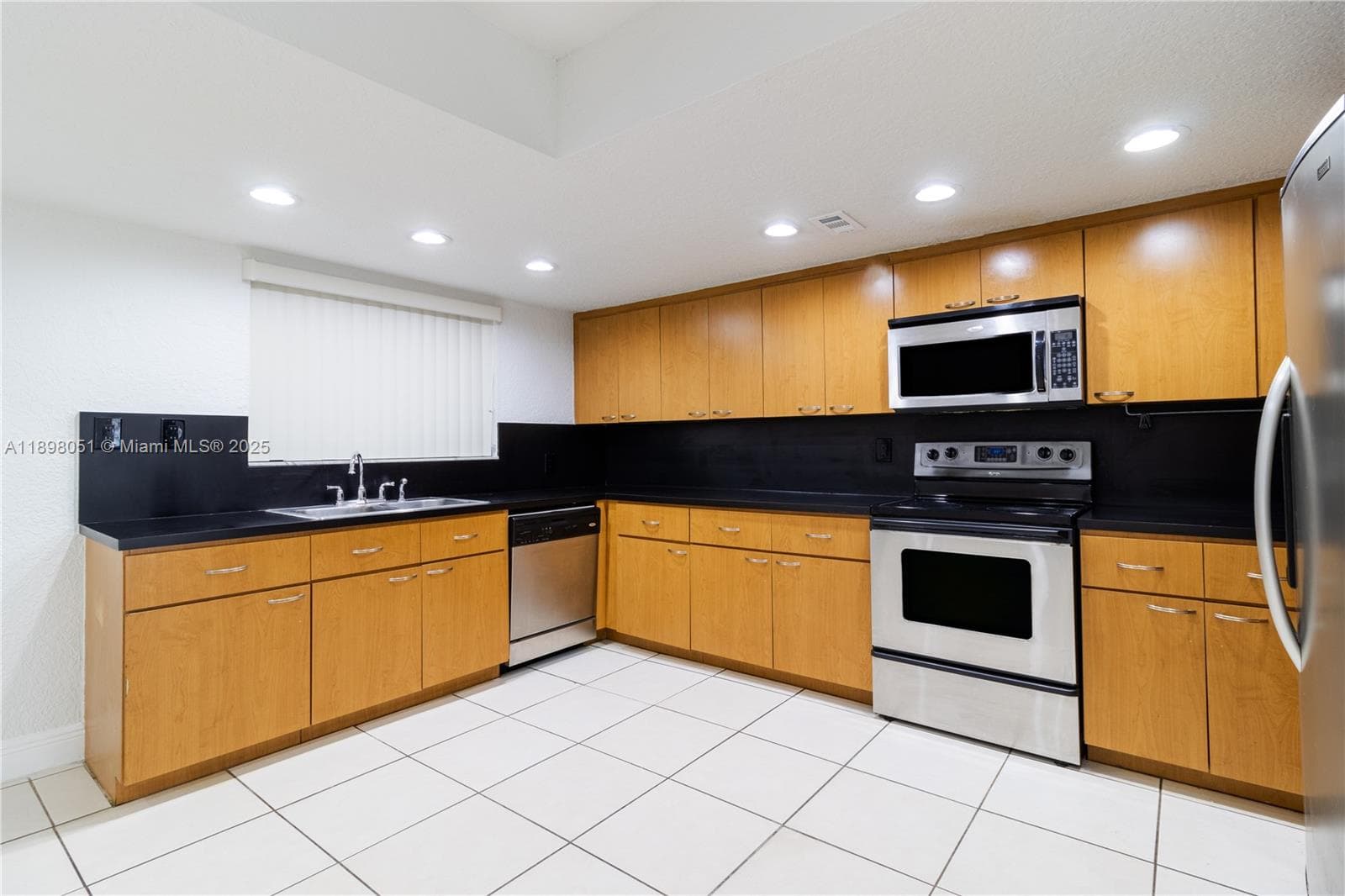 217 NW 109th Ave # 217, Miami FL 33172 — 5