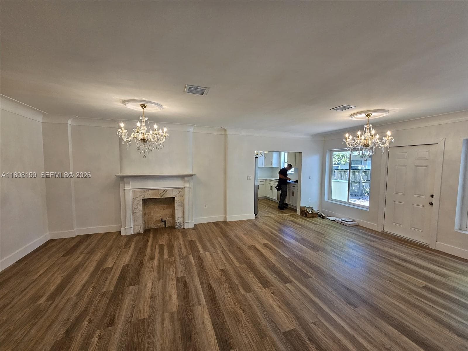 1915 Normandy Dr, Miami Beach FL 33141 — 9