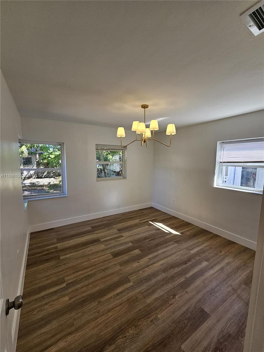 1915 Normandy Dr, Miami Beach FL 33141 — 14