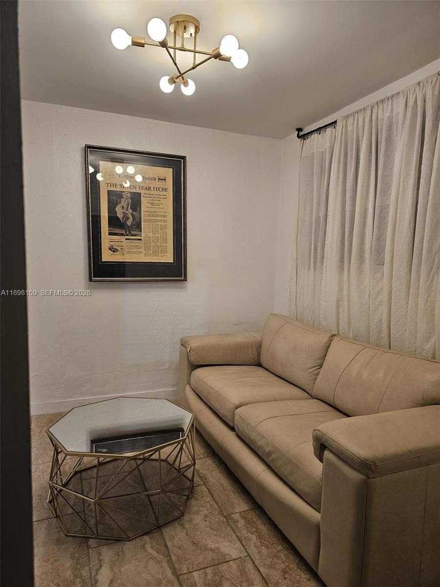 1915 Normandy Dr, Miami Beach FL 33141 — 15