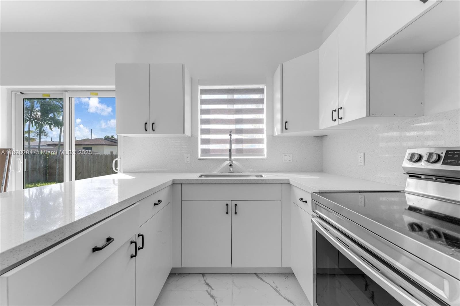 3840 SW 91st Ave, Miami FL 33165 — 12