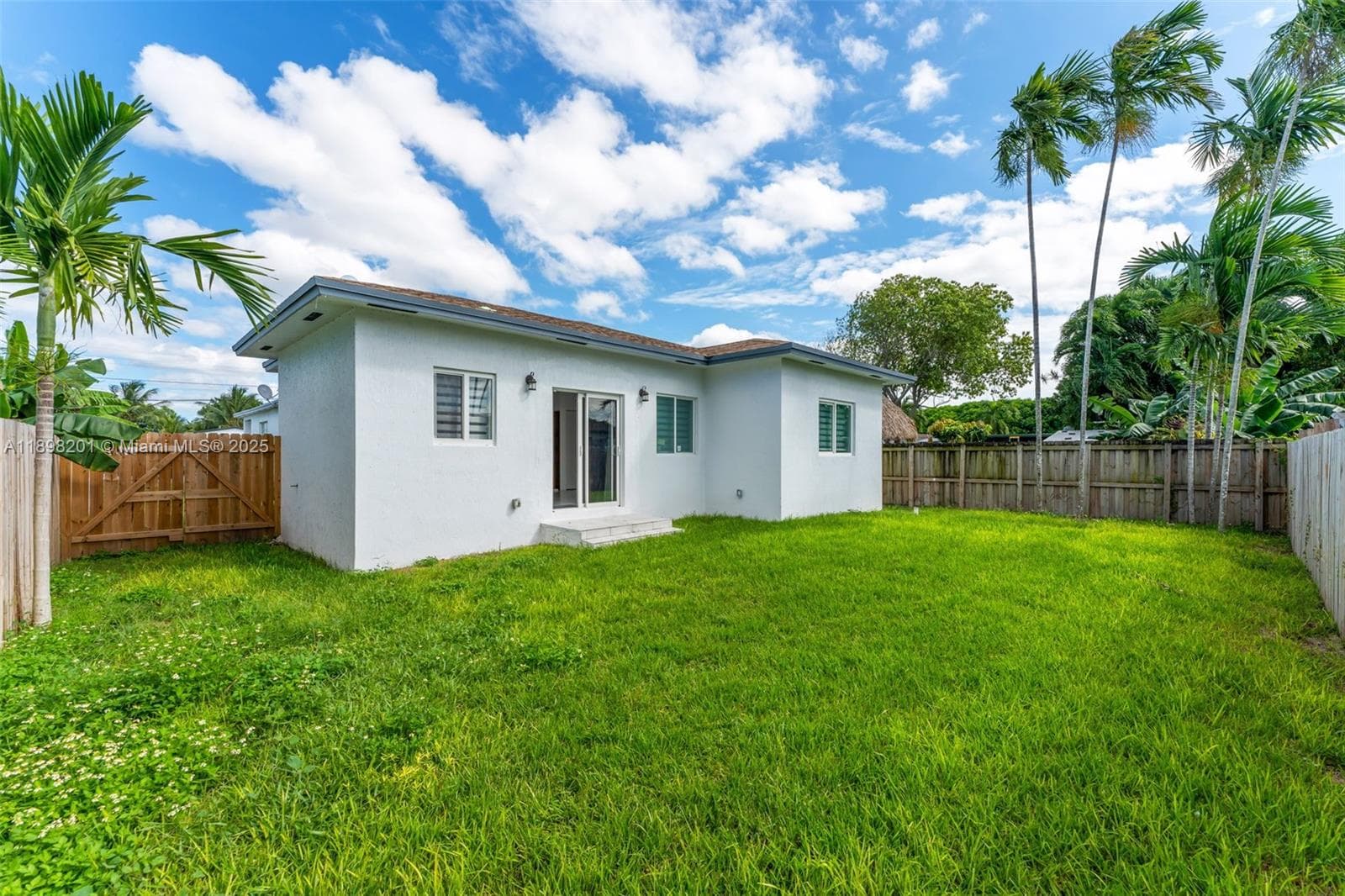 3840 SW 91st Ave, Miami FL 33165 — 22