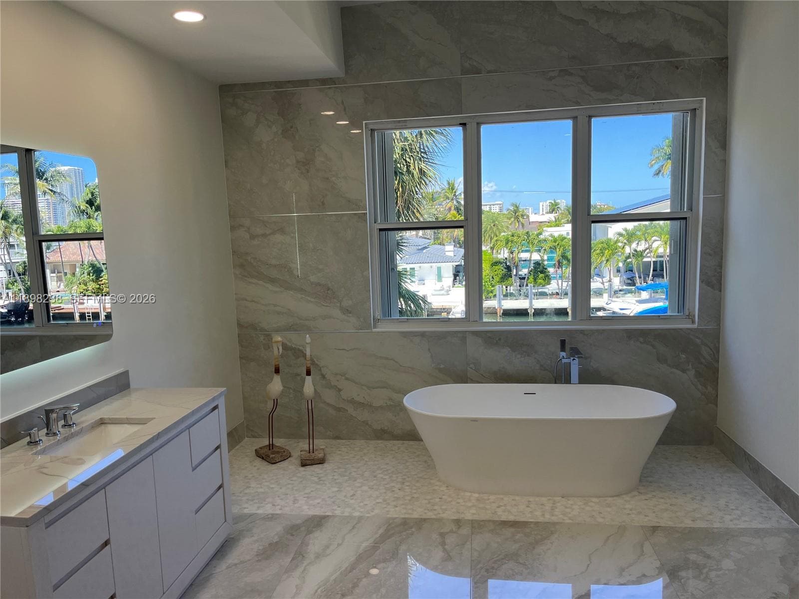 3705 NE 214  St # 13, Aventura FL 33180 — 39