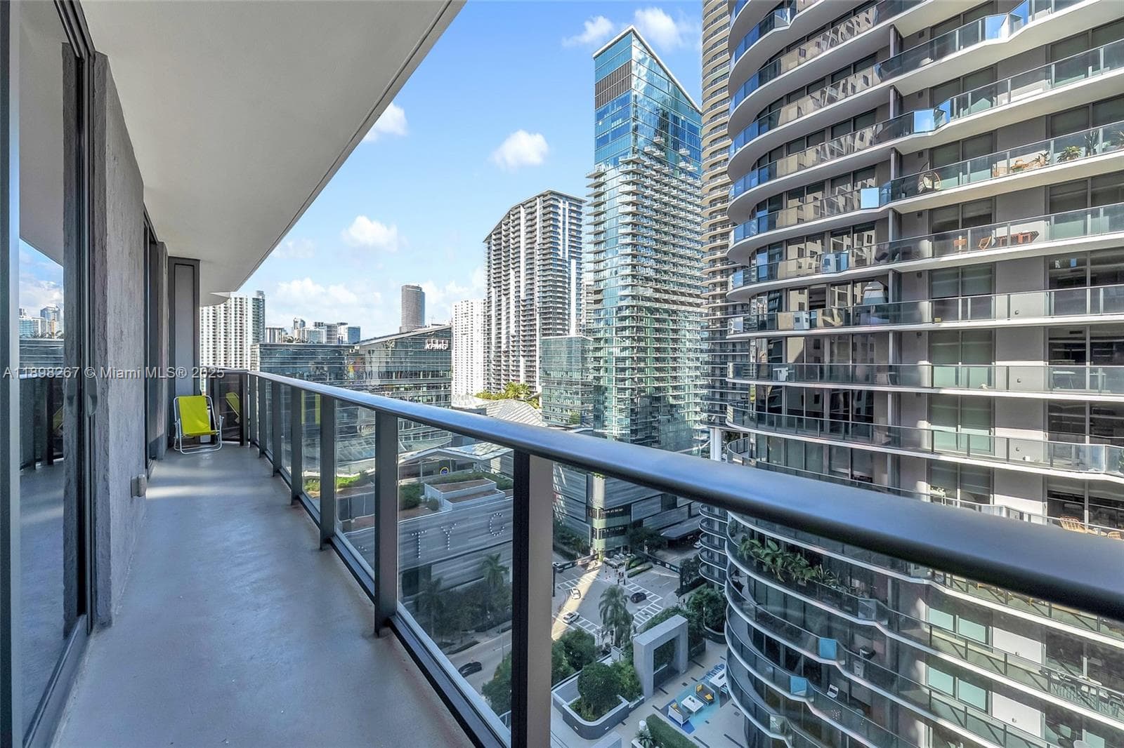 55 SW 9th St # 1802, Miami FL 33130 — 13