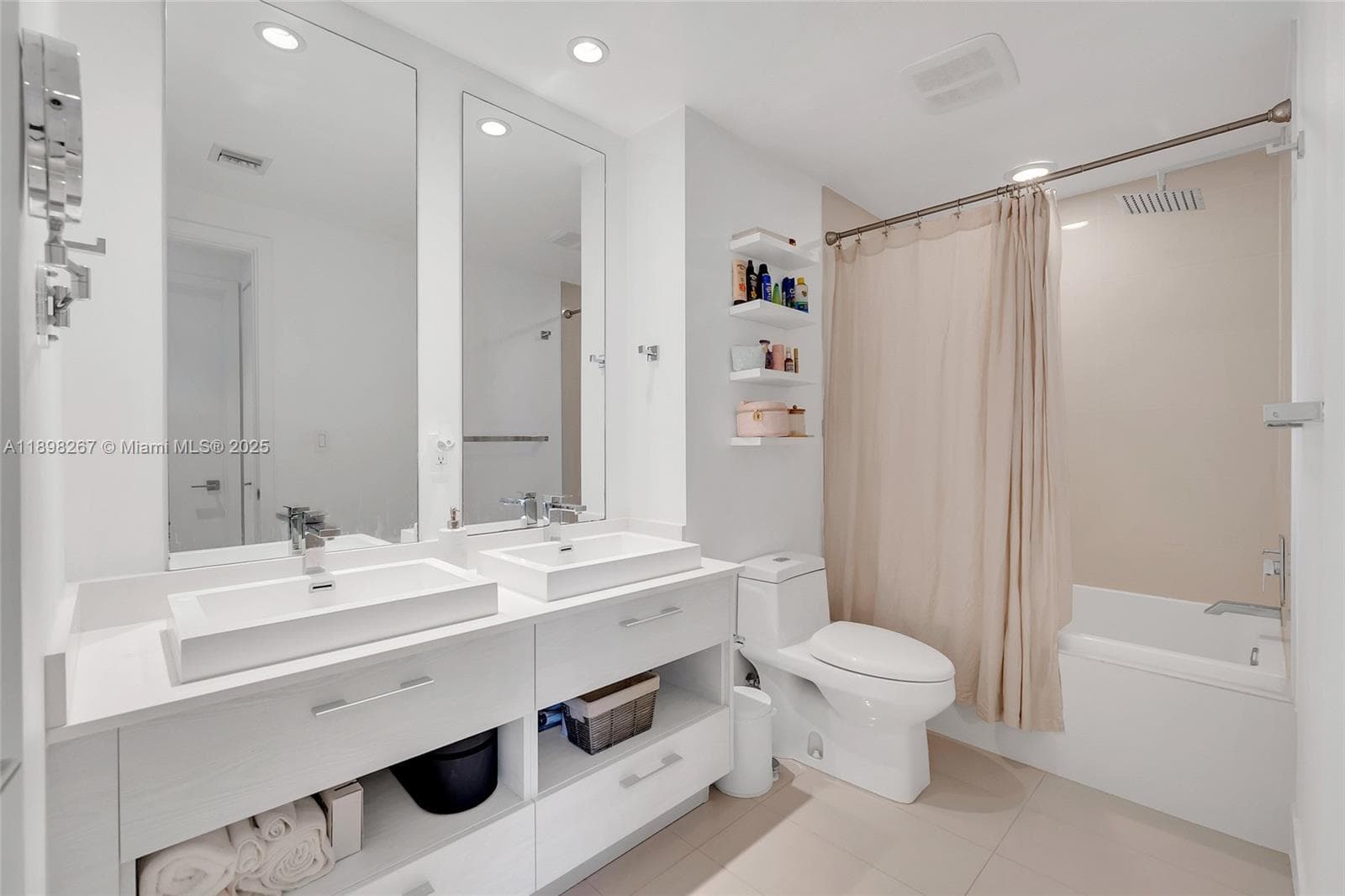 55 SW 9th St # 1802, Miami FL 33130 — 12