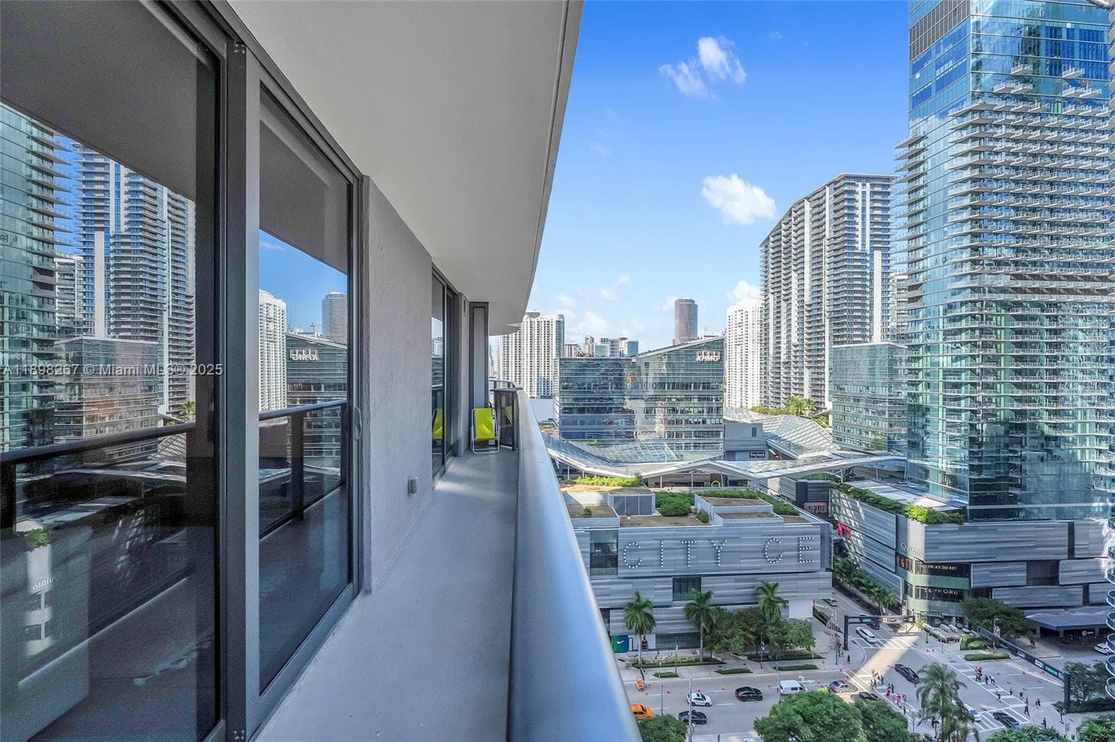 55 SW 9th St # 1802, Miami FL 33130 — 14