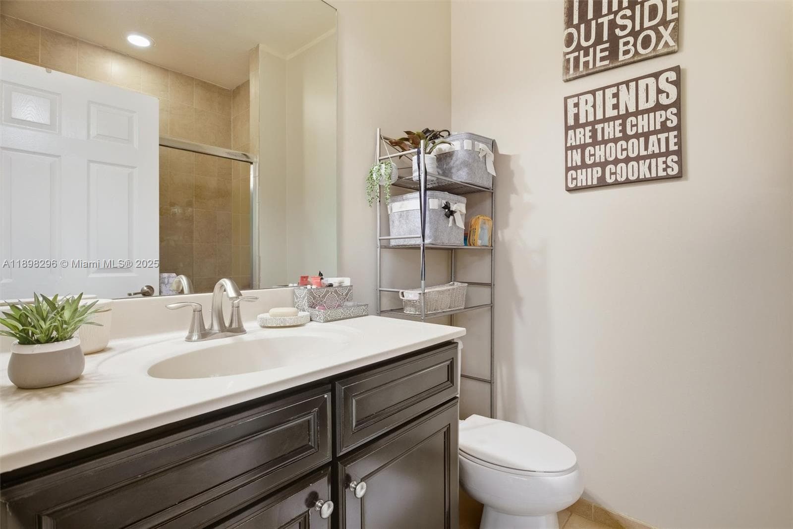 8870 NW 99th Path, Doral FL 33178 — 17