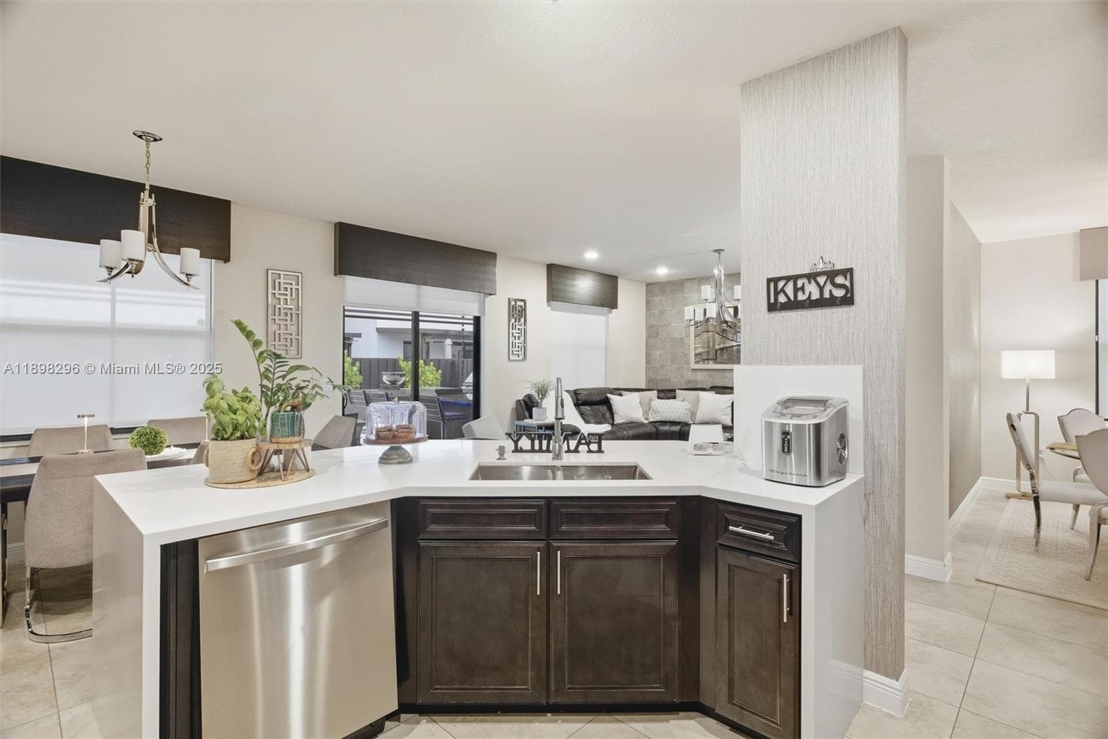 8870 NW 99th Path, Doral FL 33178 — 12