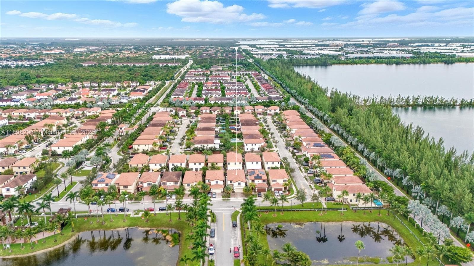 8870 NW 99th Path, Doral FL 33178 — 36