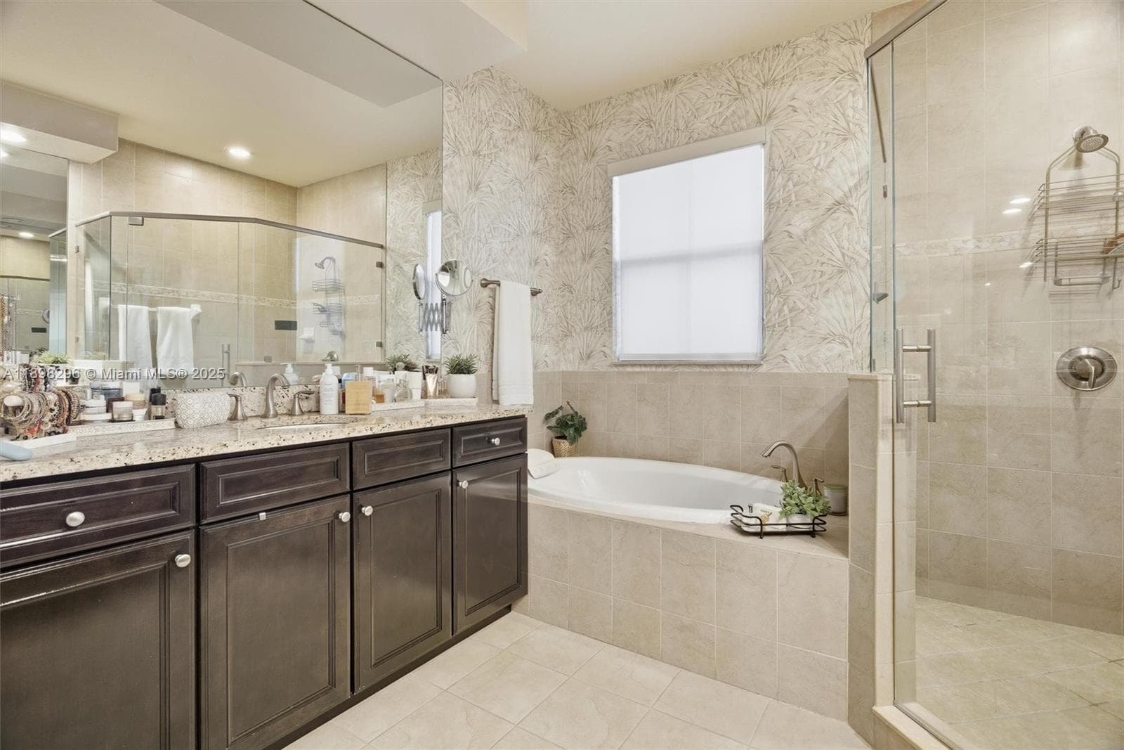 8870 NW 99th Path, Doral FL 33178 — 24