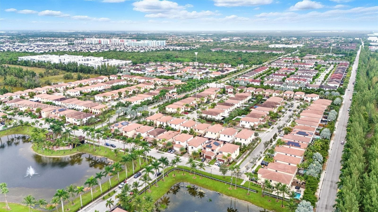 8870 NW 99th Path, Doral FL 33178 — 37