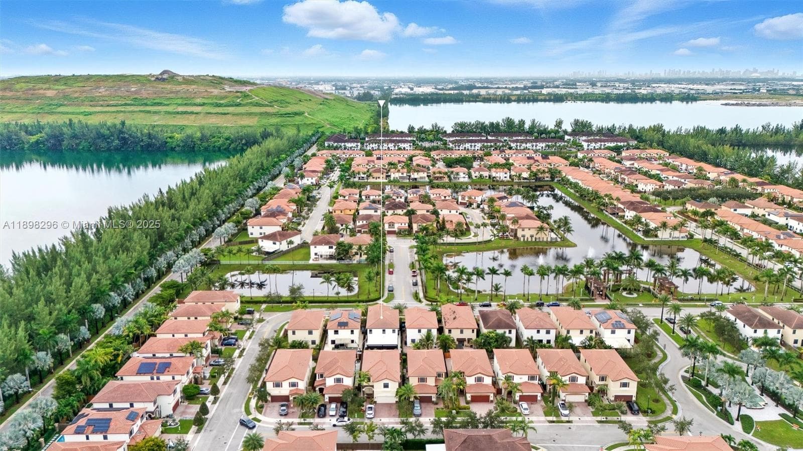 8870 NW 99th Path, Doral FL 33178 — 39