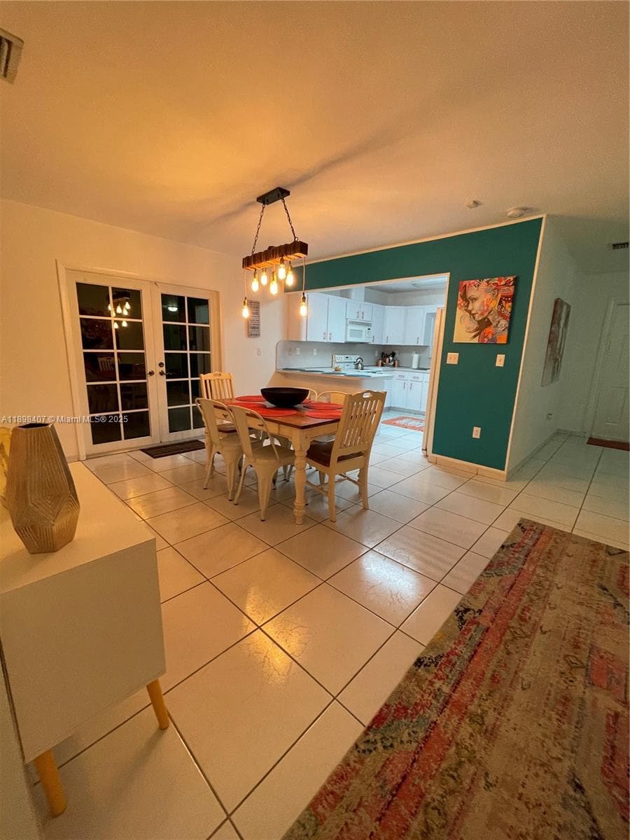 4521 NW 4th St # 4521, Miami FL 33126 — 10