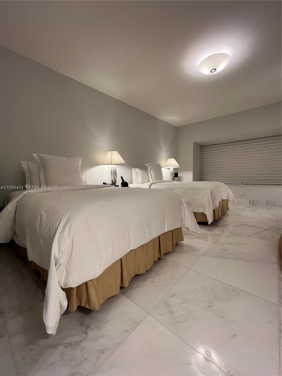 1435 Brickell Ave # 3307, Miami FL 33131 — 32