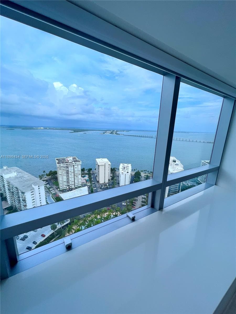 1435 Brickell Ave # 3307, Miami FL 33131 — 69