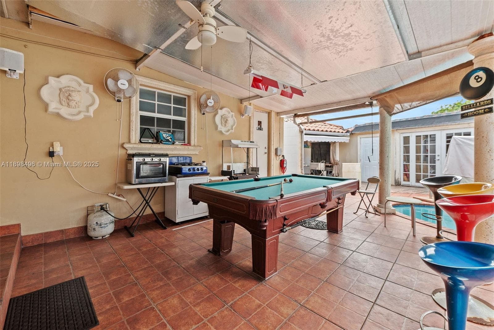 100 E 37th St, Hialeah FL 33013 — 23