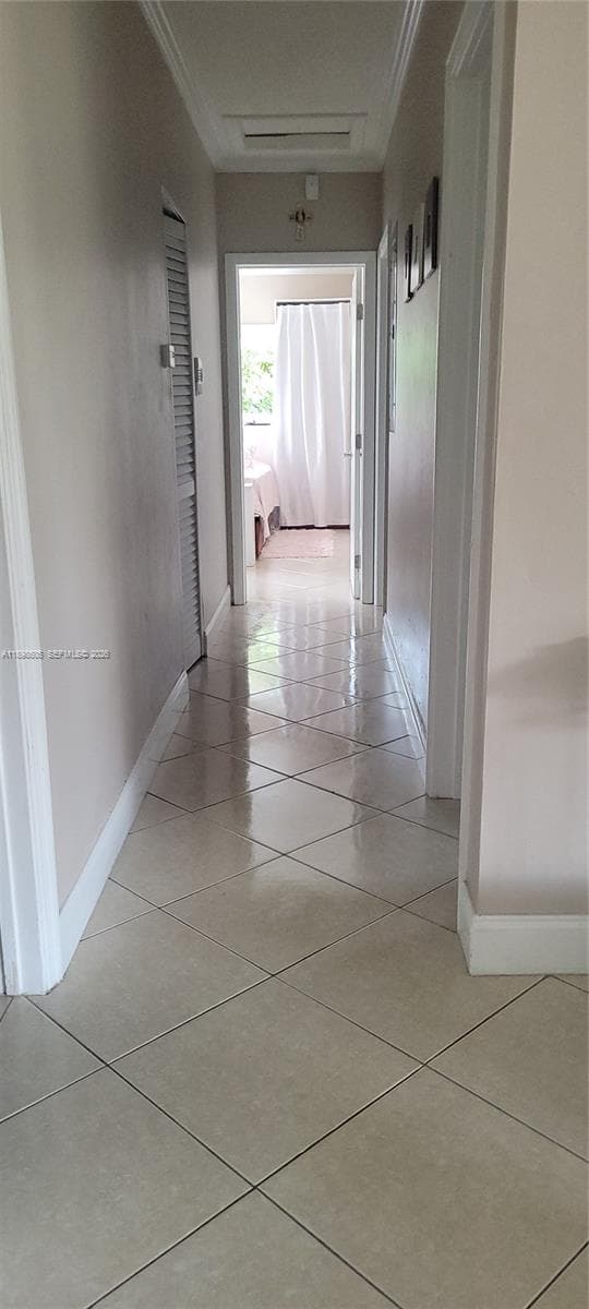 Twin Lakes Manor Sub, South Miami, FL — 11