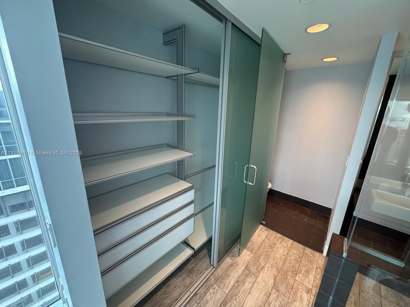 1040 Biscayne Blvd # 1106, Miami FL 33132 — 20