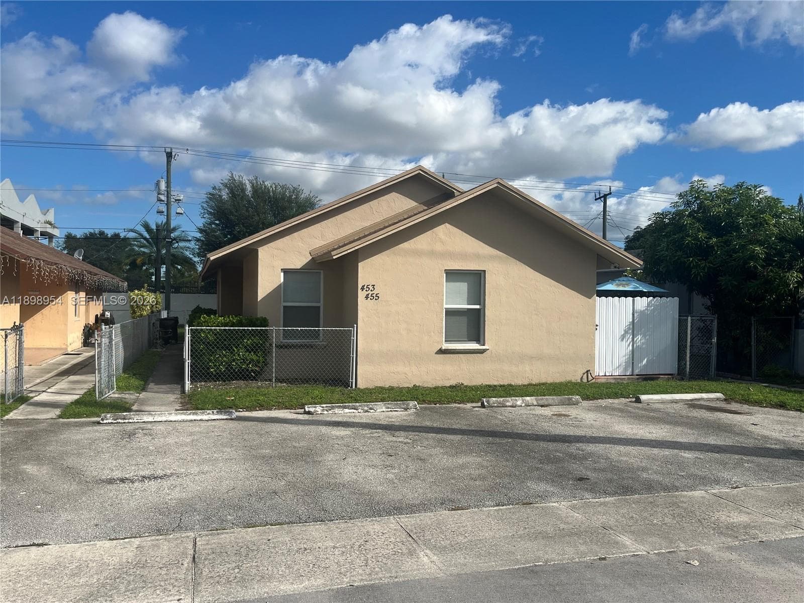 453 E 13th St, Hialeah FL 33010 — 2