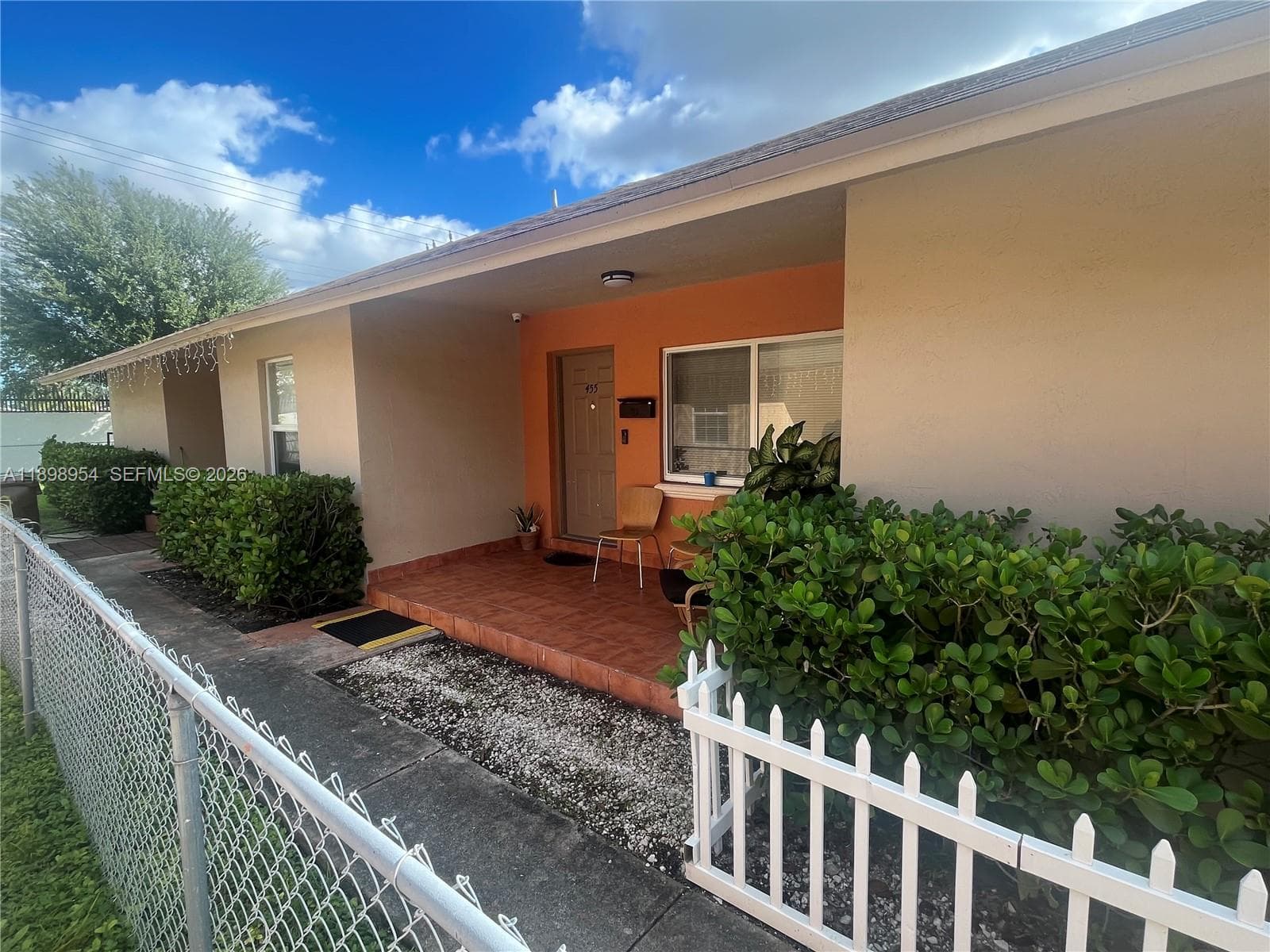 453 E 13th St, Hialeah FL 33010 — 3