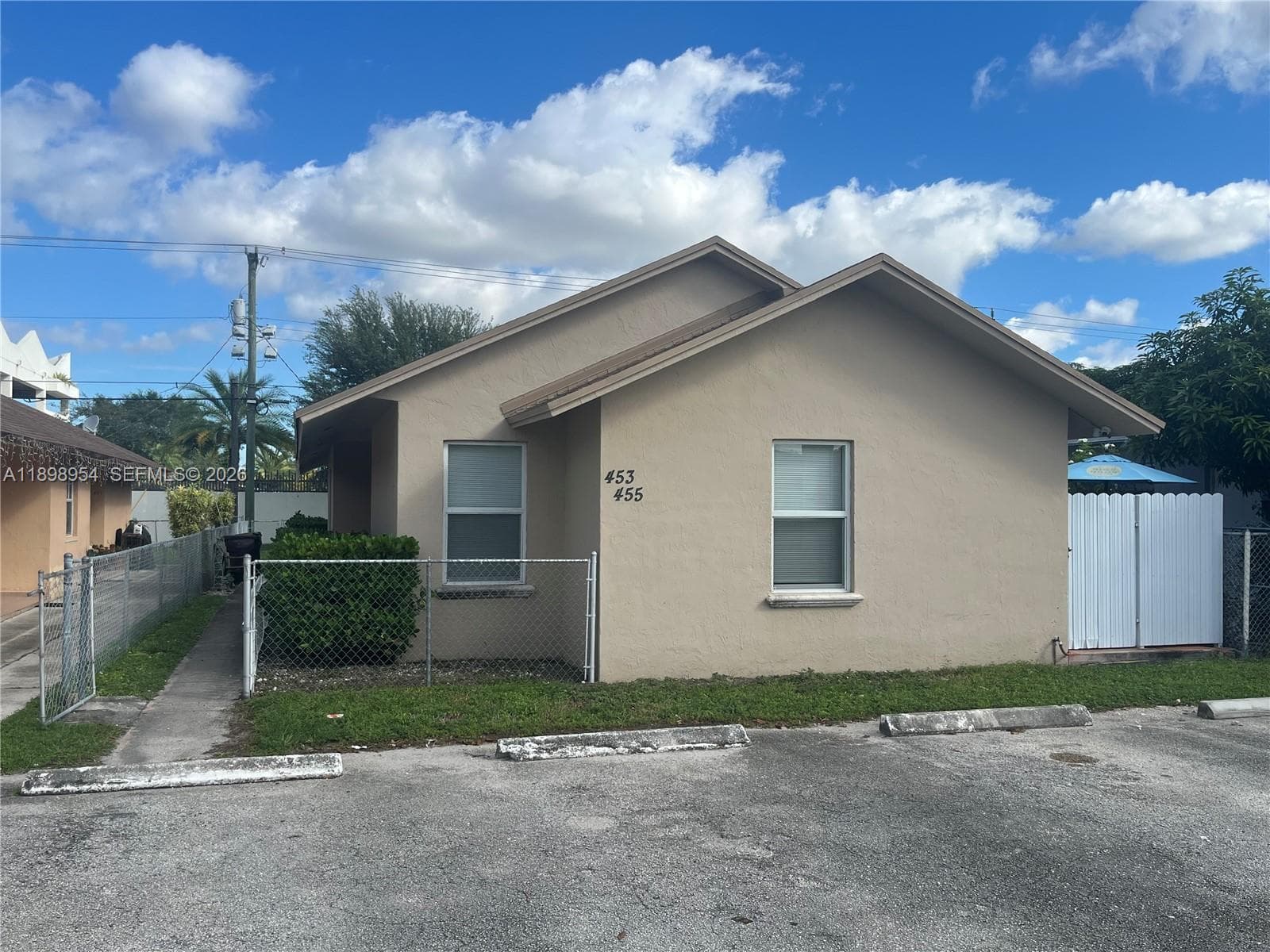 453 E 13th St, Hialeah FL 33010 — 10