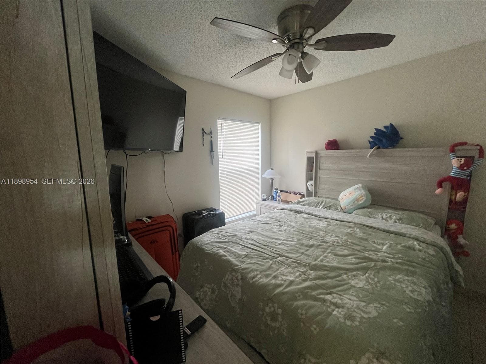 453 E 13th St, Hialeah FL 33010 — 8