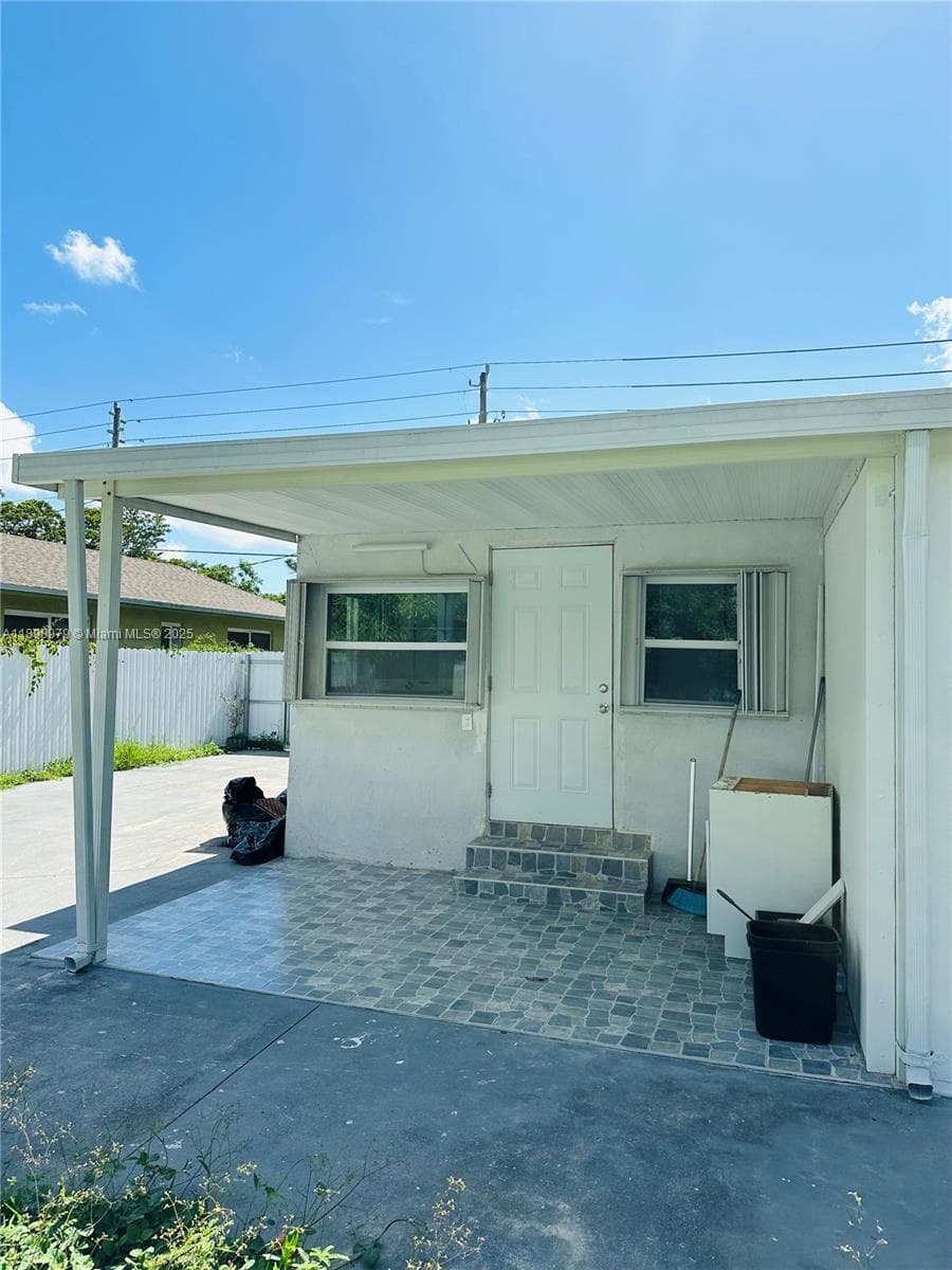 17926 SW 104th Ave, Miami FL 33157 — 38