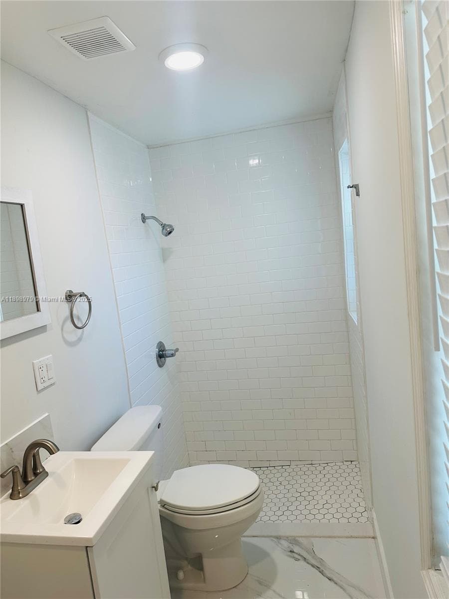 17926 SW 104th Ave, Miami FL 33157 — 19