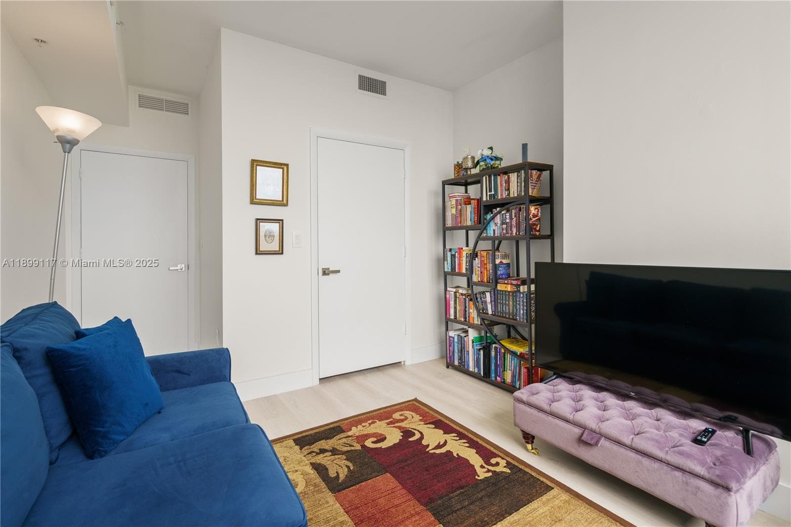 253 NE 2nd St # 2003, Miami FL 33132 — 17