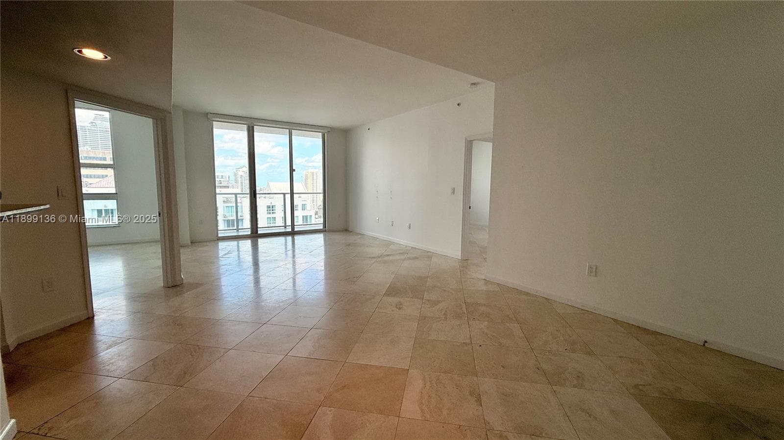 1155 Brickell Bay Dr, Miami FL 33131 — 2