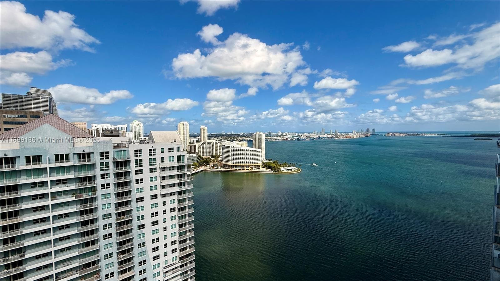 1155 Brickell Bay Dr, Miami FL 33131 — 30