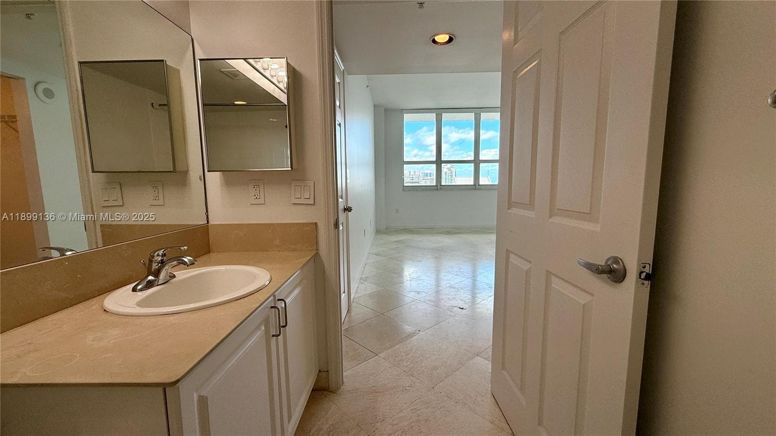 1155 Brickell Bay Dr, Miami FL 33131 — 11