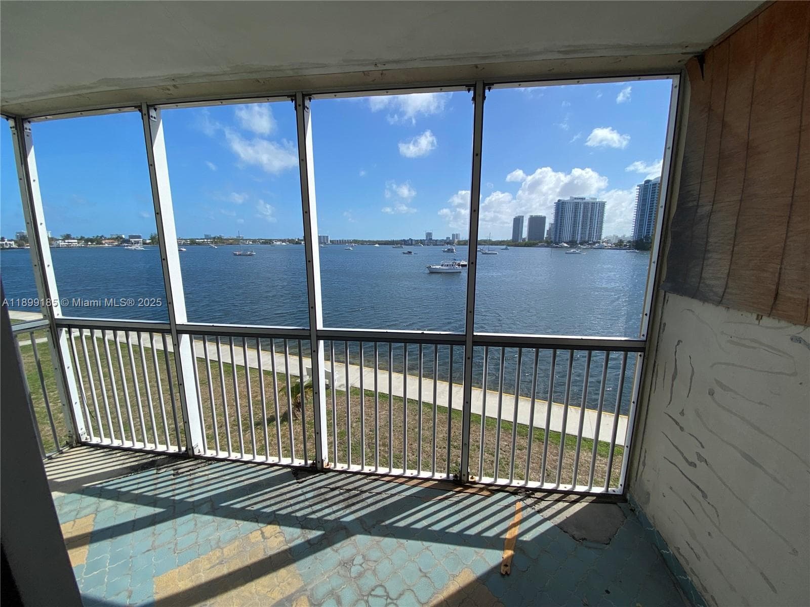 2920 Point East Dr # N311, Aventura FL 33160 — 3