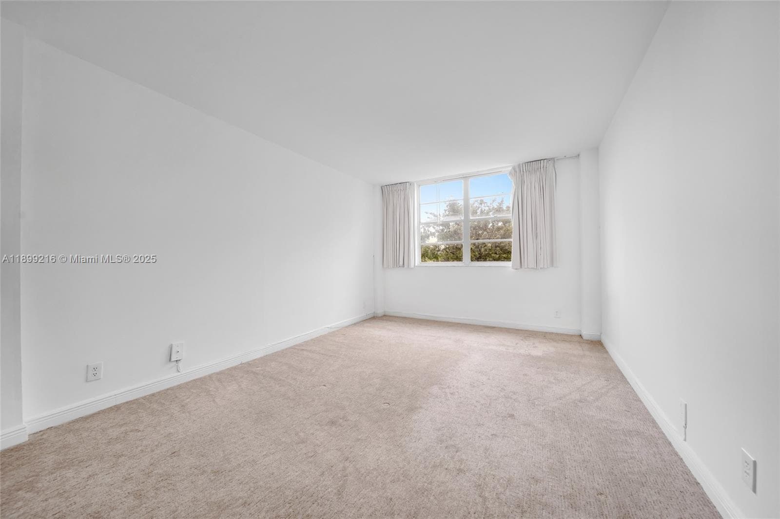 1455 N Treasure Dr # 3K, North Bay Village FL 33141 — 16