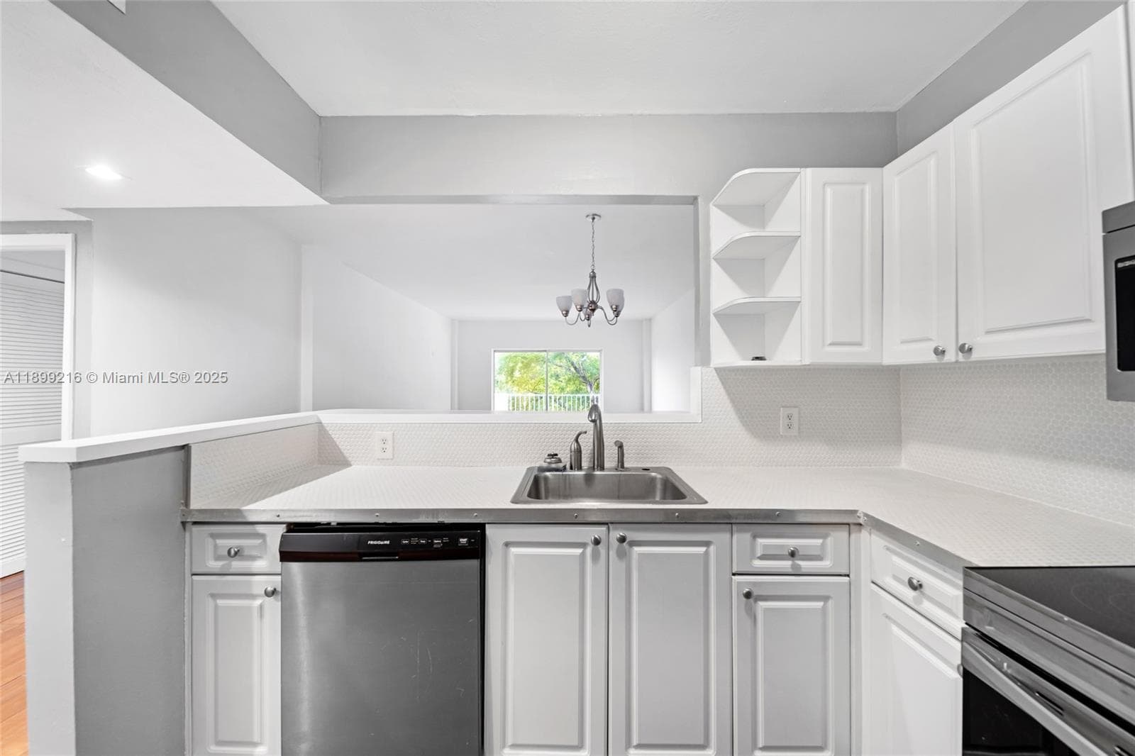 1455 N Treasure Dr # 3K, North Bay Village FL 33141 — 1