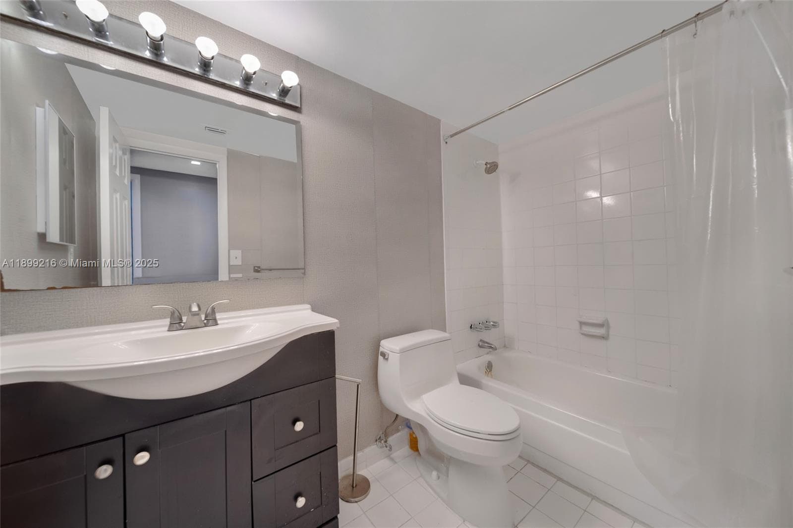 1455 N Treasure Dr # 3K, North Bay Village FL 33141 — 15