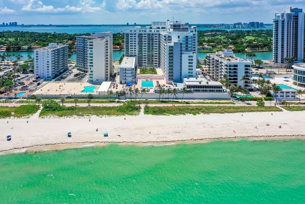 5401 Collins Ave # 729, Miami Beach FL 33140 — 5