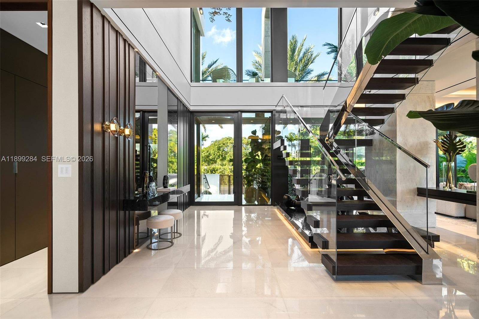 790 Lake Rd, Miami FL 33137 — 25