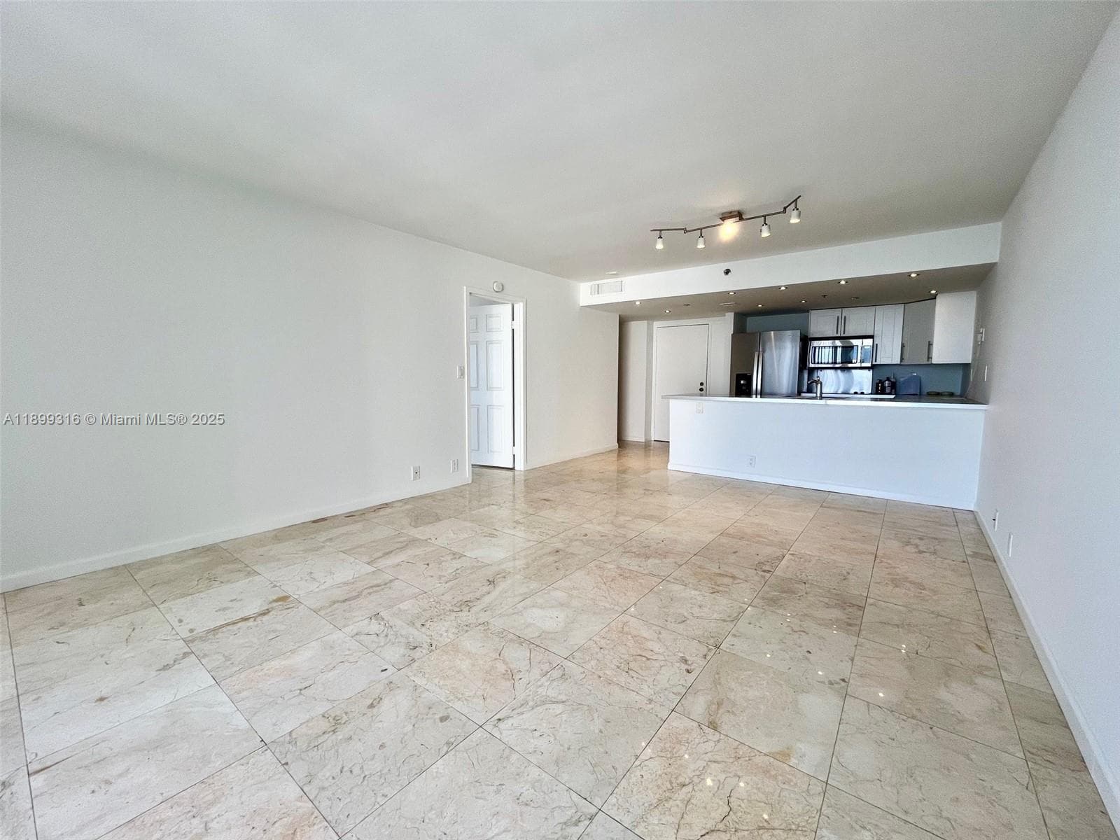 7601 E Treasure Dr # 2308, North Bay Village FL 33141 — 2