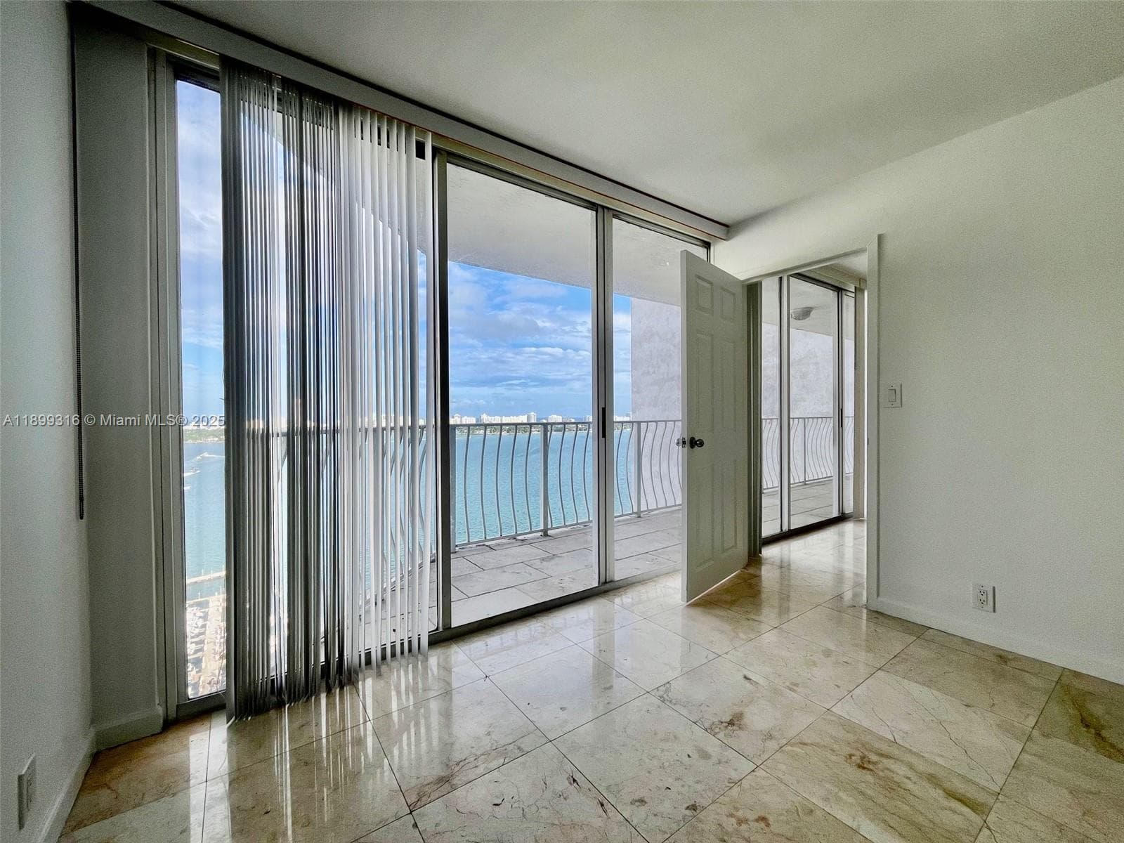 7601 E Treasure Dr # 2308, North Bay Village FL 33141 — 3