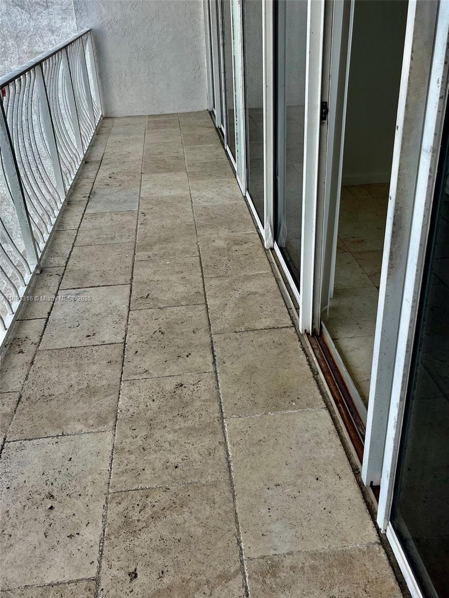 7601 E Treasure Dr # 2308, North Bay Village FL 33141 — 10